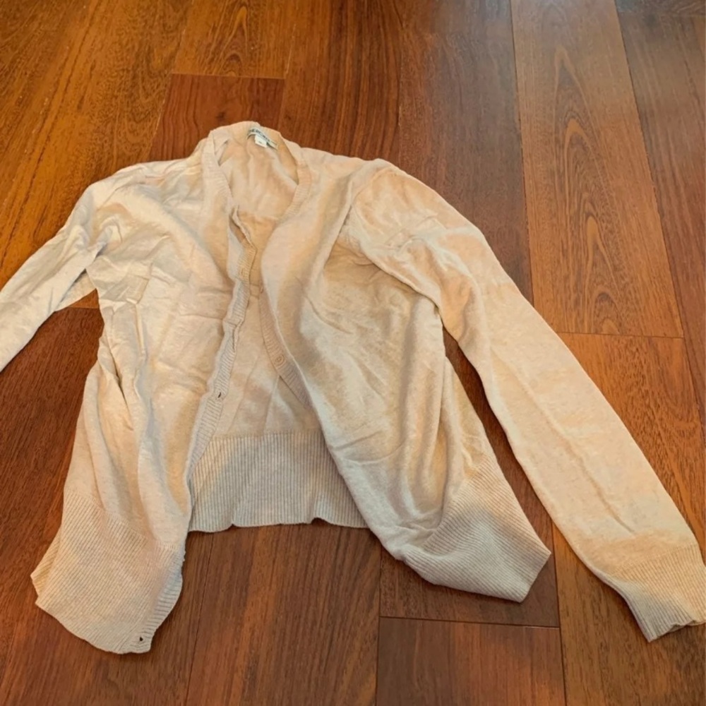 Cardigan - Picture 2 of 3